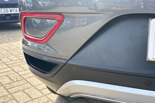 VOLKSWAGEN T-Roc Photo 28