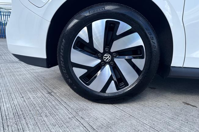 Volkswagen ID. BUZZ Photo 5