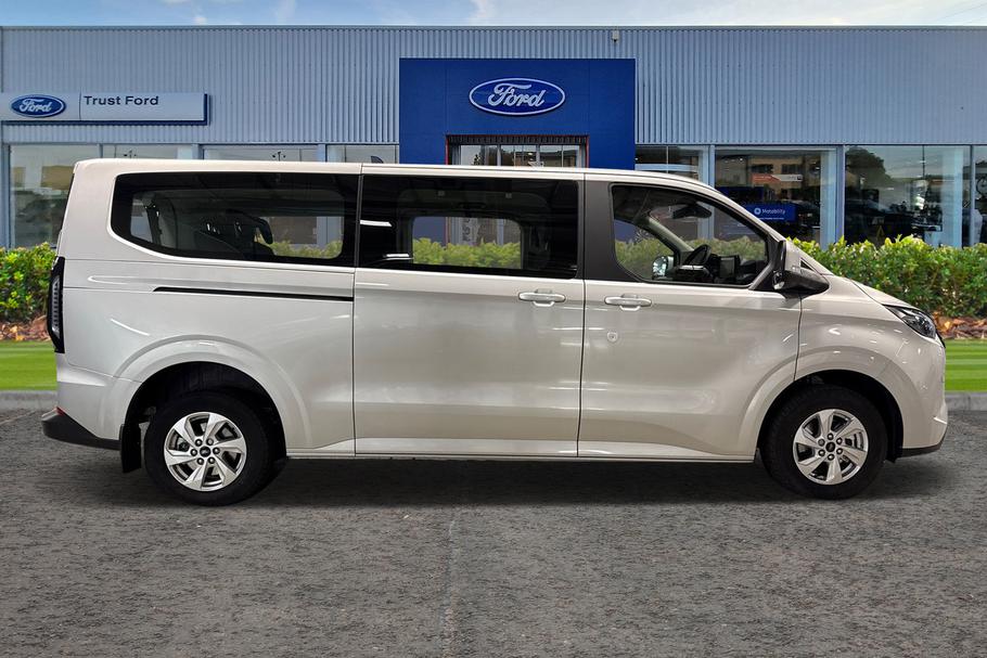 Used Ford TOURNEO CUSTOM 8