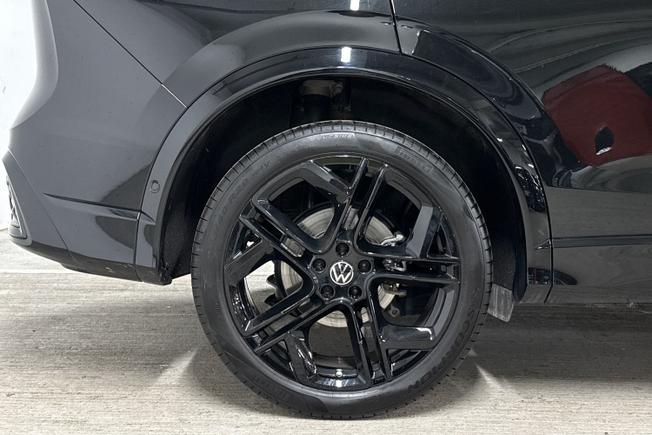 VOLKSWAGEN Tiguan Photo 5