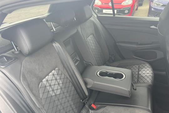 Volkswagen Golf Photo autoimg-83451c708ca2559187786ba204fe5830a193a9c7.jpg