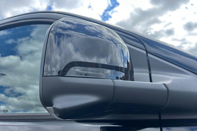 VOLKSWAGEN Transporter Photo 20