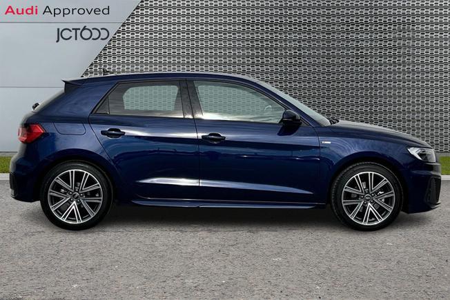 Audi A1 Photo 4