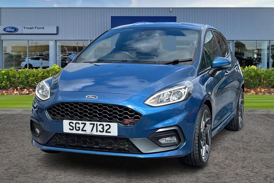 Ford FIESTA Photo autoimg-834c5842176ba21381c89a0a5a61b908357973d3.jpg