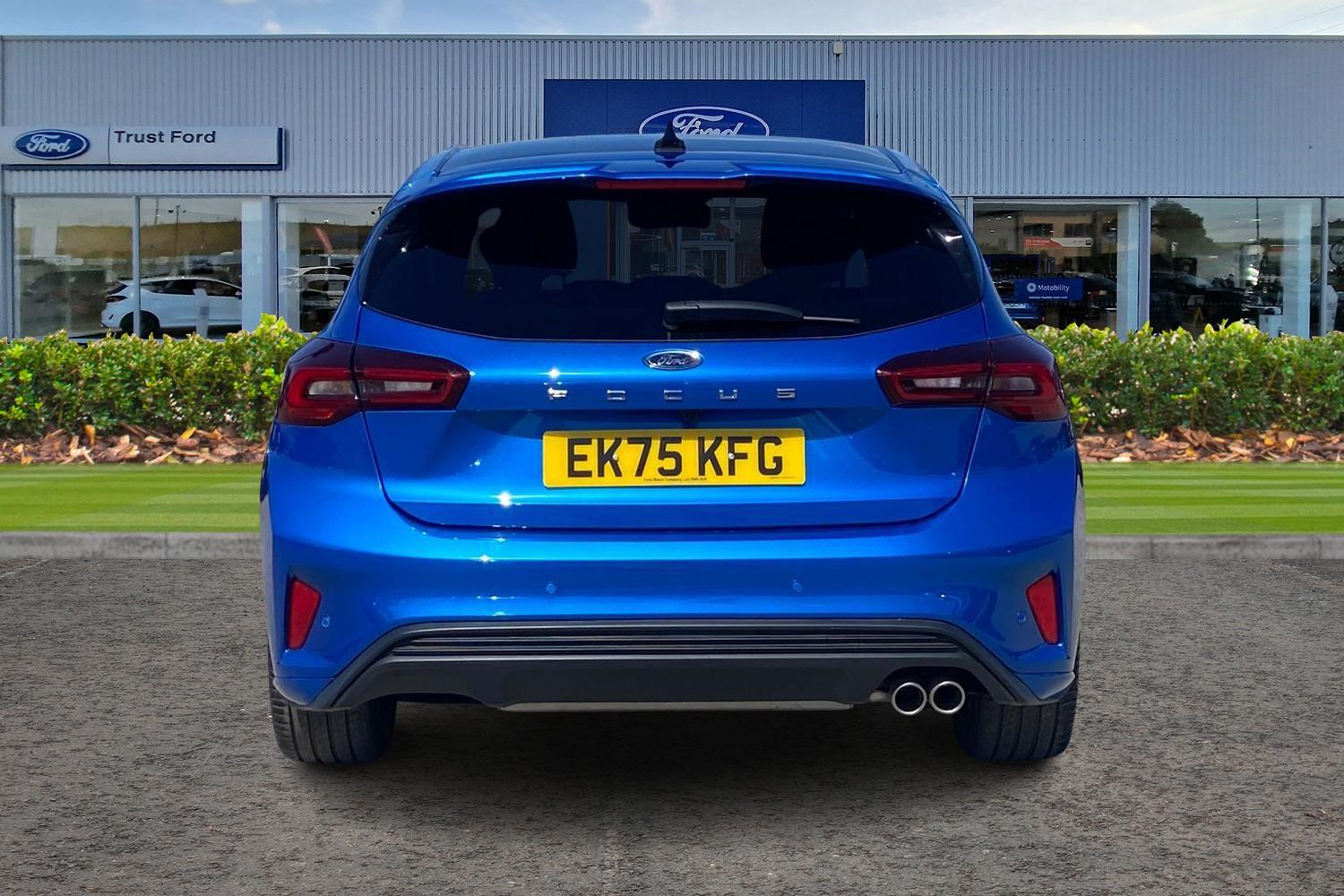 Ford FOCUS Photo 6
