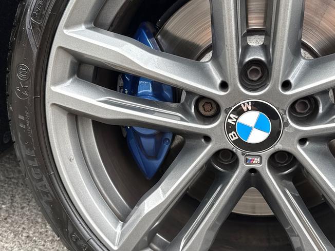 BMW 3 Series Photo 36