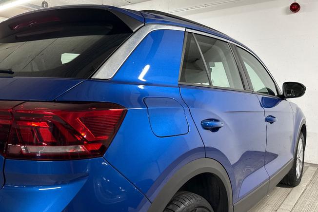VOLKSWAGEN T-Roc Photo 33