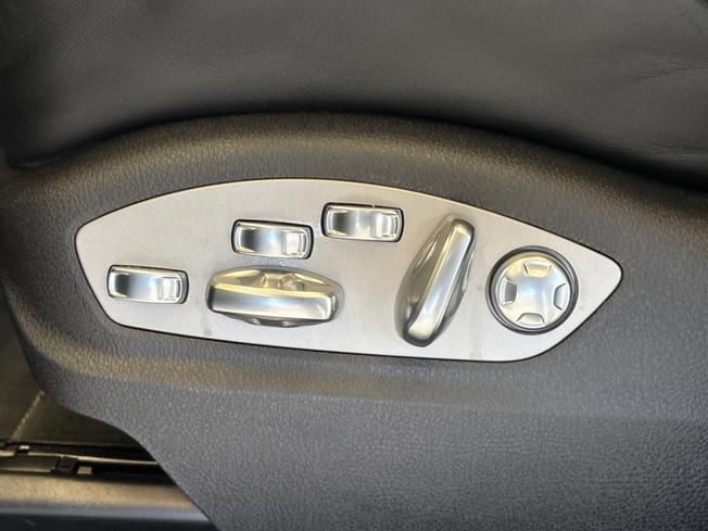 PORSCHE Macan Photo 33