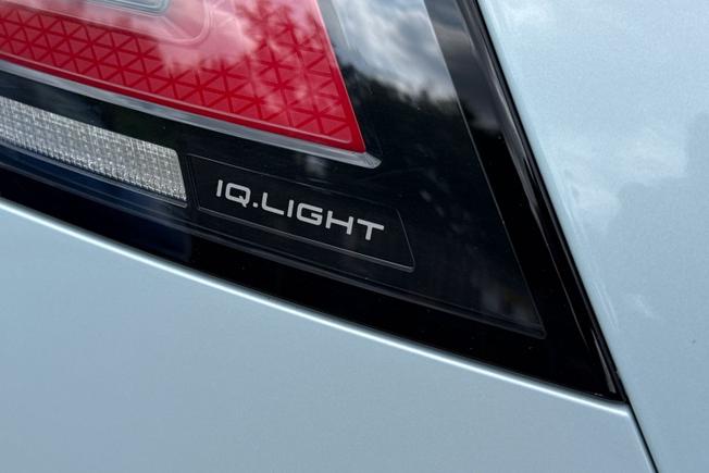 VOLKSWAGEN Golf Photo 29