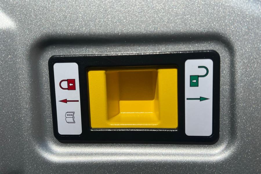 Ford TRANSIT Photo autoimg-835b5a2dbb7607e8163b145f50f42593e7371d96.jpg