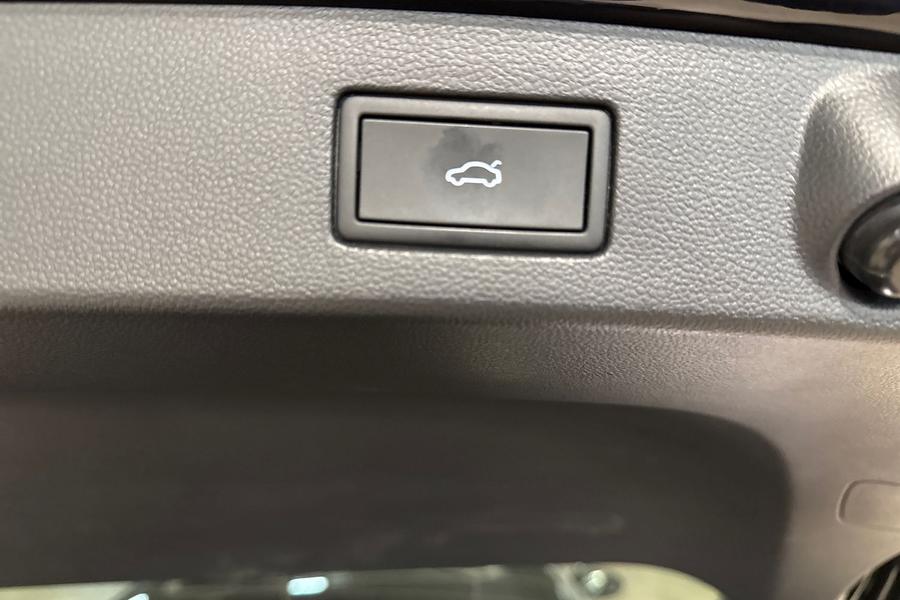 Volkswagen ARTEON Photo autoimg-835c014bb791f501da452950f51e2bf6ef750833.jpg
