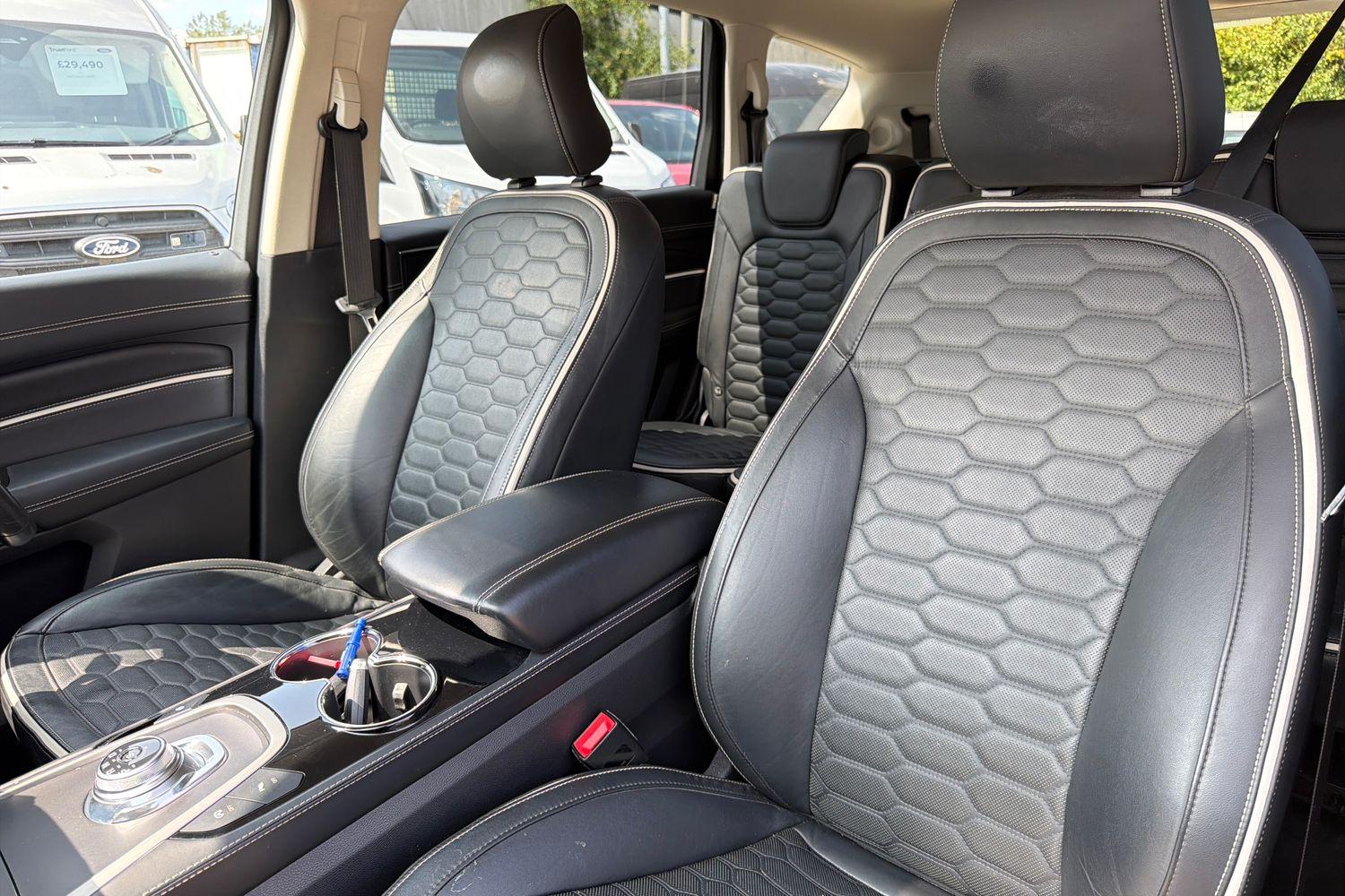 Ford S-Max Photo 18