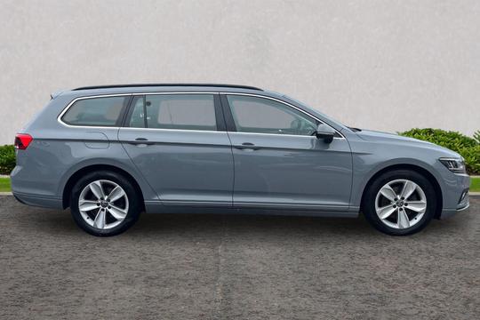 Volkswagen Passat Photo autoimg-835dc0b82bc0e971de1b6ade2714d5b947055e82.jpg