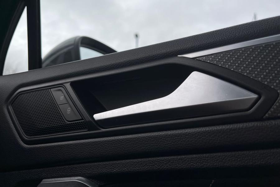 Volkswagen TIGUAN Photo autoimg-835dce0e2df631bcb7d98d787d9d377214eb3135.jpg