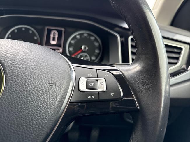 VOLKSWAGEN Polo Photo 17
