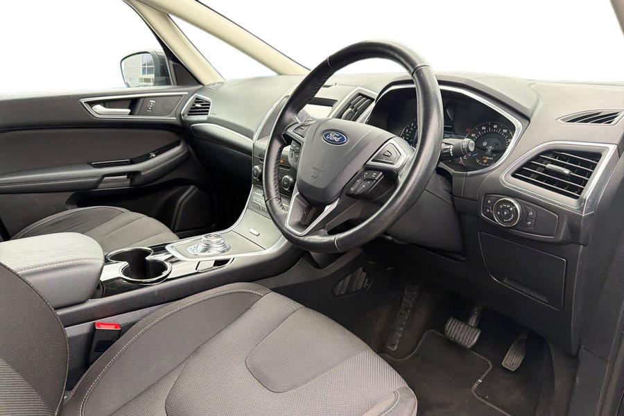 Ford S-MAX Photo autoimg-836169328635f06c517e6043036a1196bed10978.jpg