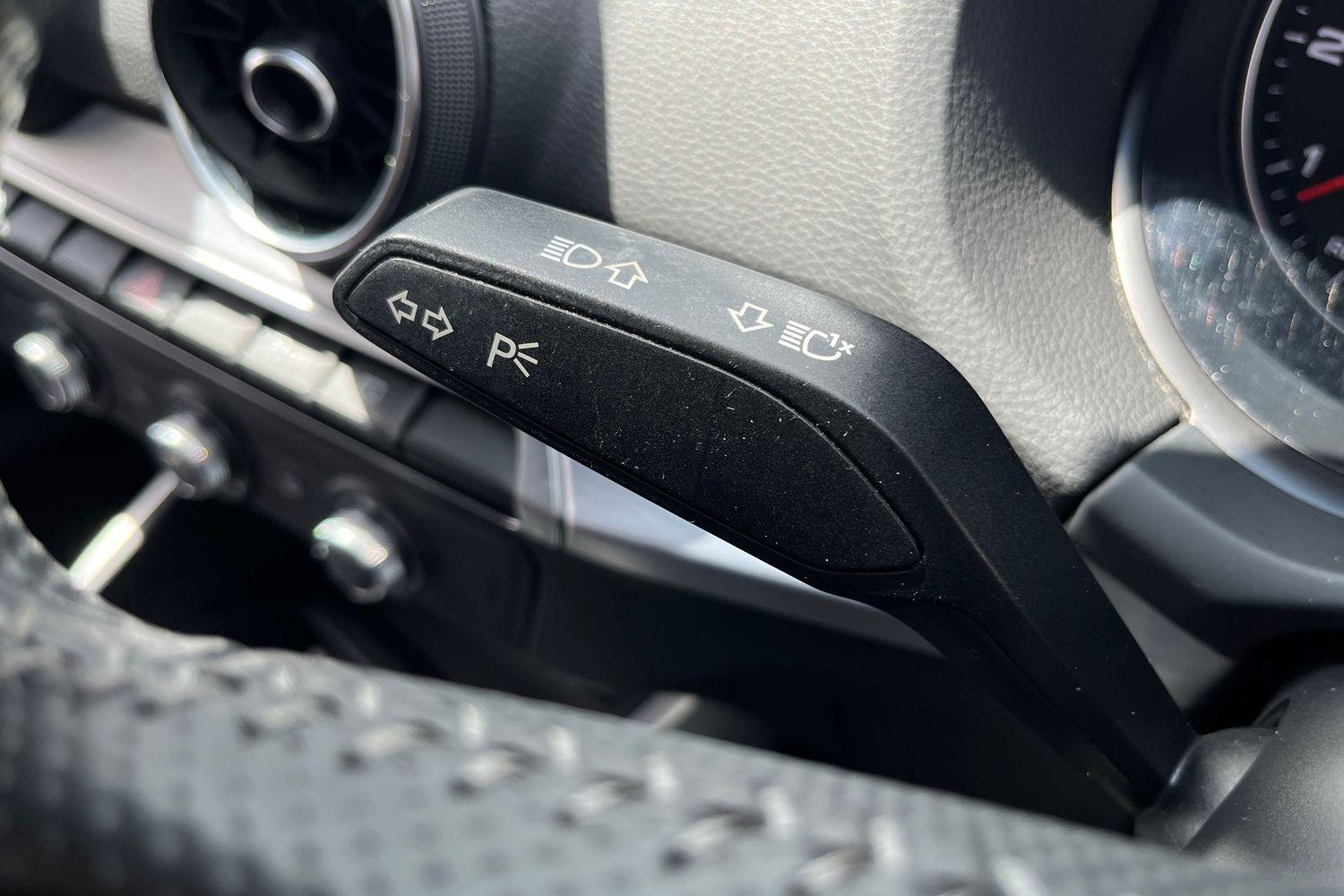 Audi Q2 Photo 13