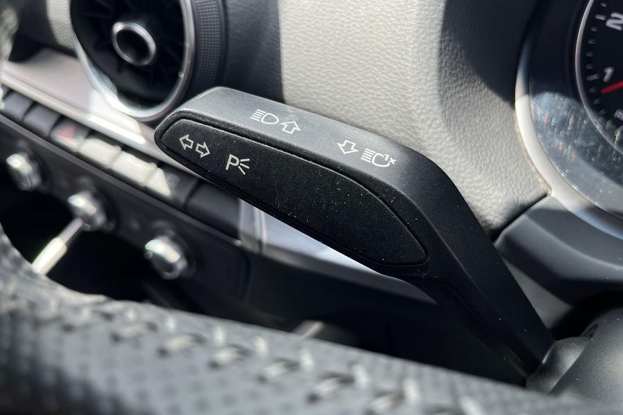 Audi Q2 Photo autoimg-8361cfec0c9712a9417702f71bc959cda6b50528.jpg
