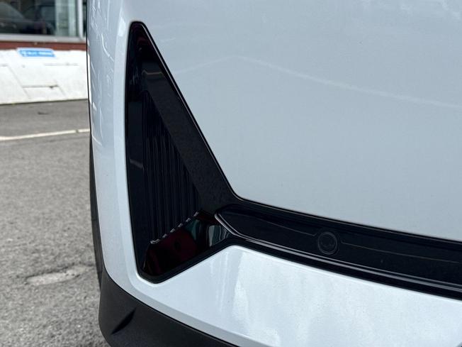 POLESTAR Polestar 2 Photo 23