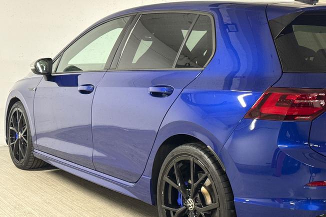 VOLKSWAGEN Golf Photo 32