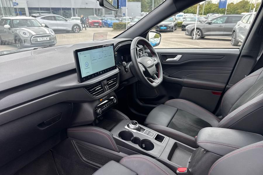 Ford KUGA Photo autoimg-836d130d508866747eb4d2f0981135b3ff42bd53.jpg