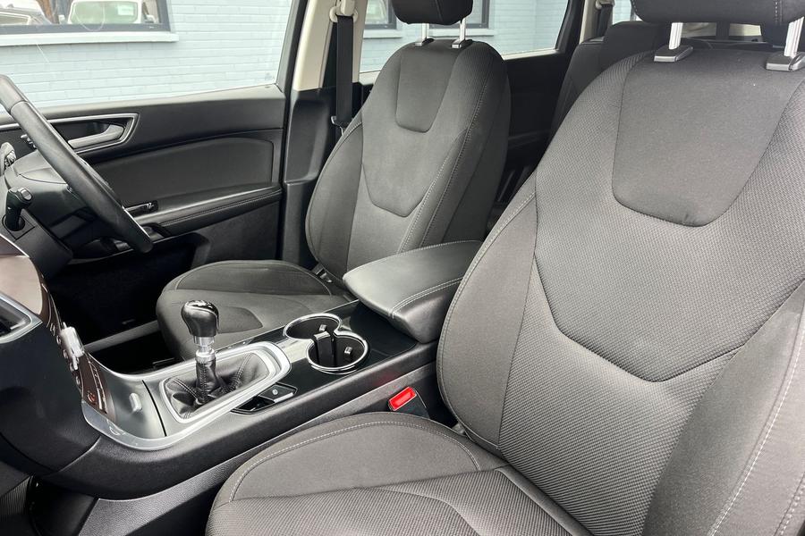 Ford S-MAX Photo autoimg-836ec3a405ab1e78ba5af87c57720b14e3664f1b.jpg
