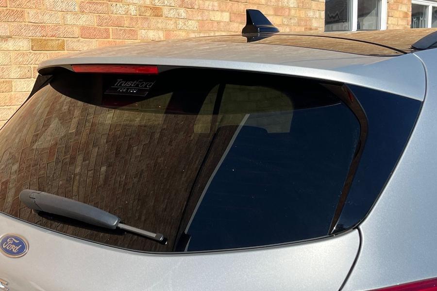 Ford Focus Photo autoimg-8370591a4f94e9452bb3815c2b70a28c935cc9a7.jpg