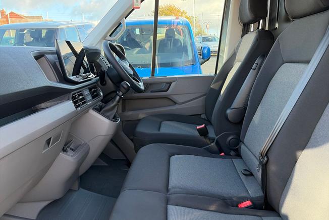VOLKSWAGEN Crafter Photo 28