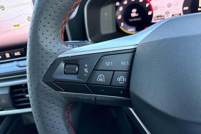 SEAT Leon Photo 16