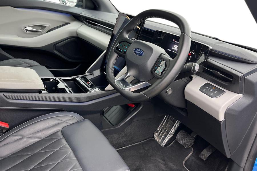 Ford Explorer Photo autoimg-837ff18aa7a854344cbeb88d910092a57f6033df.jpg