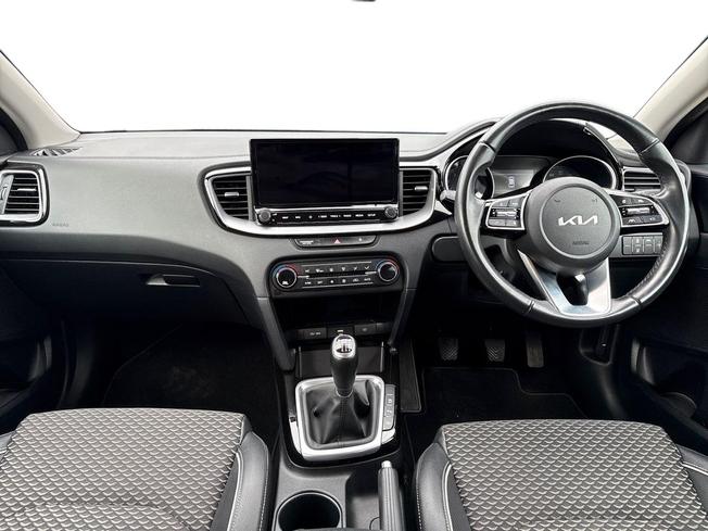KIA Ceed Photo 10