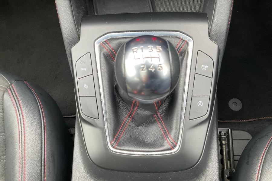 Ford KUGA Photo autoimg-83841976b13e3631cfd56747dd3f7b53685a4fb4.jpg