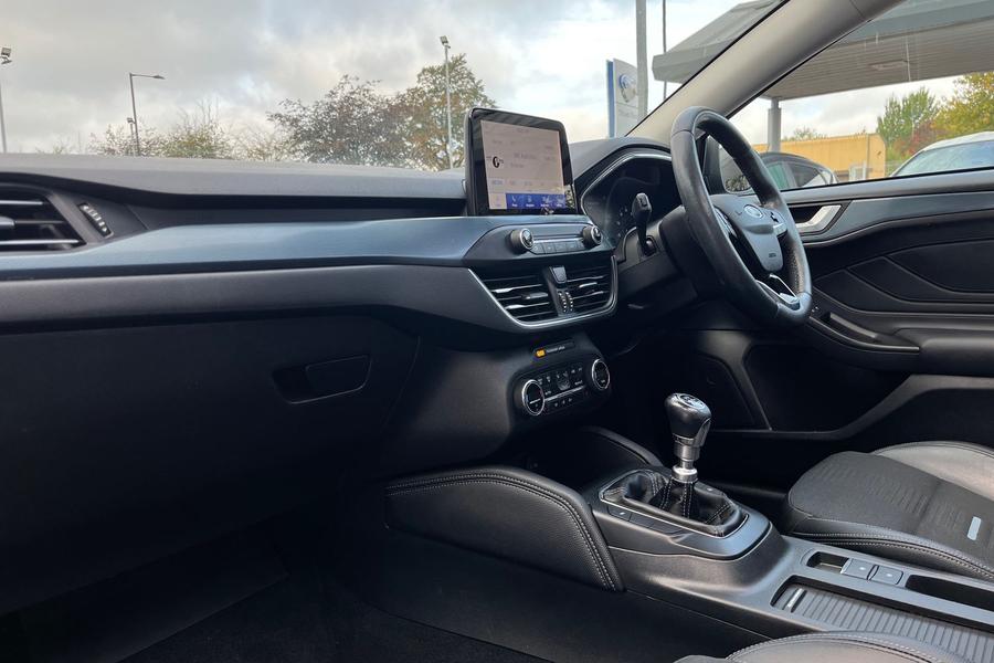 Ford FOCUS Photo autoimg-838597990caa825b9dbbe8edee67e1014131579a.jpg