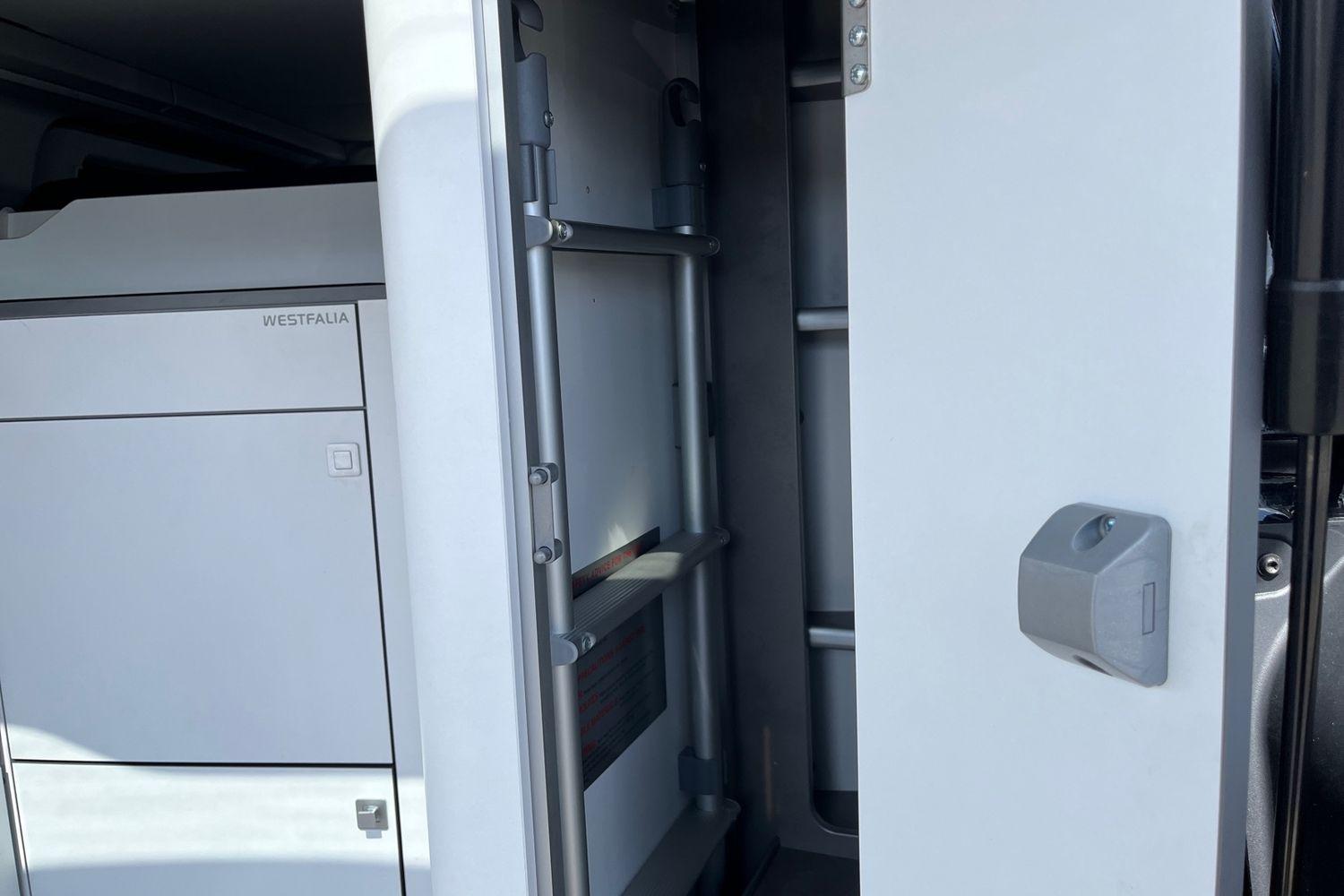 Ford TRANSIT CUSTOM Photo 31