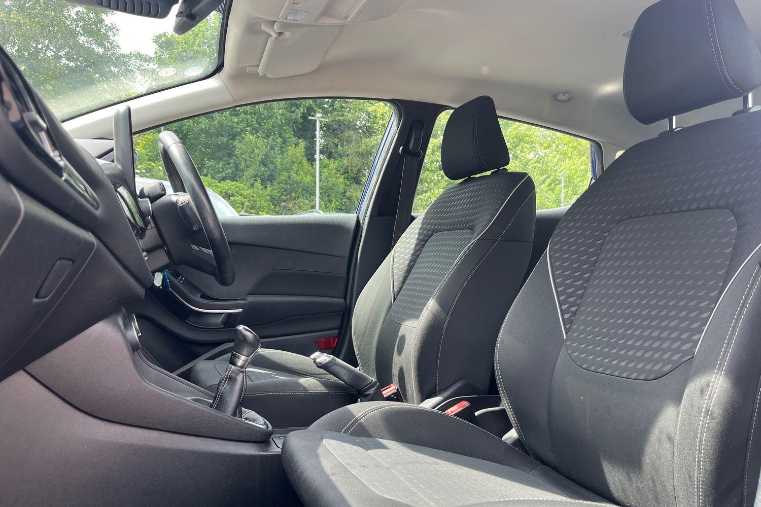 Ford Fiesta Photo 18
