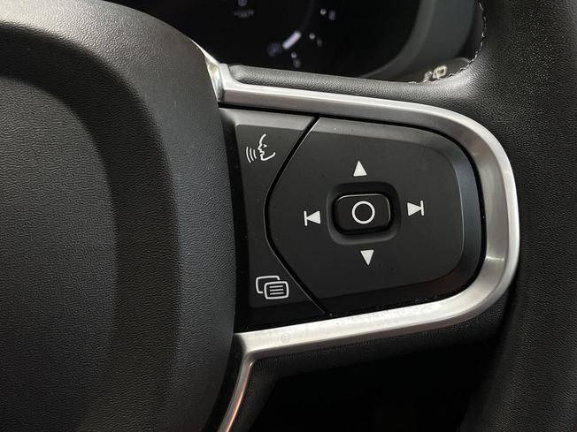 VOLVO XC60 Photo 17