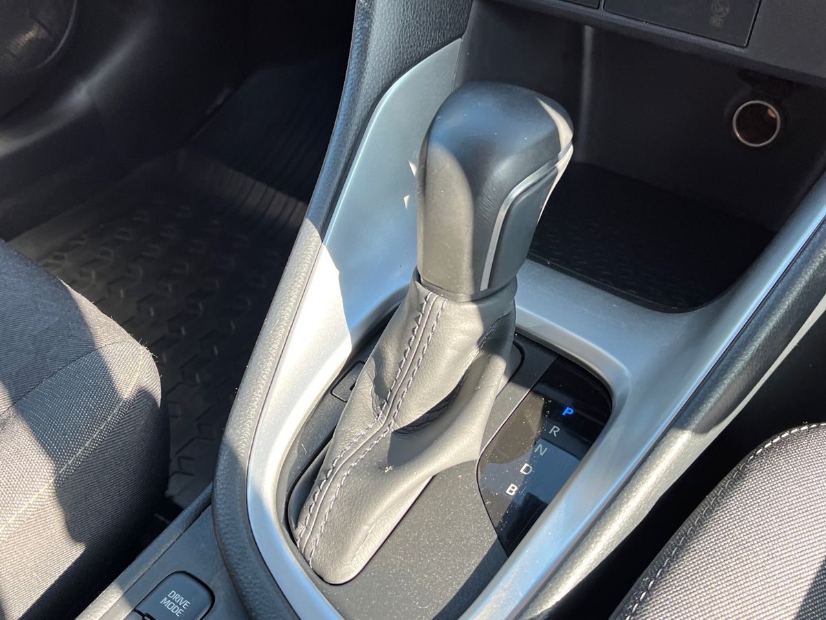Toyota Yaris Photo 12