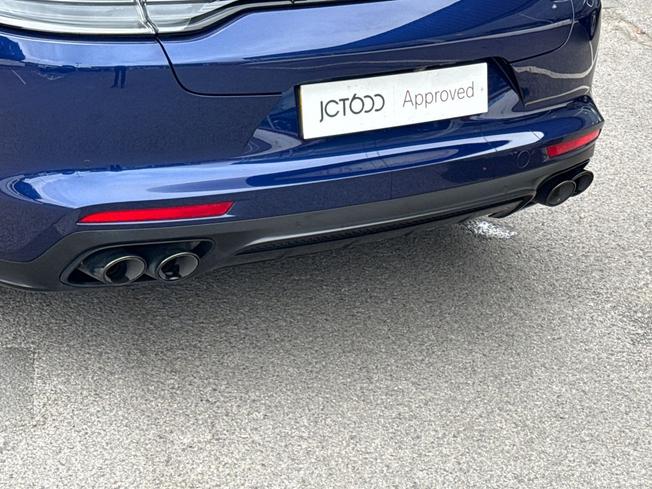 PORSCHE Panamera Photo 38