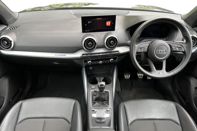 AUDI Q2 Photo 10