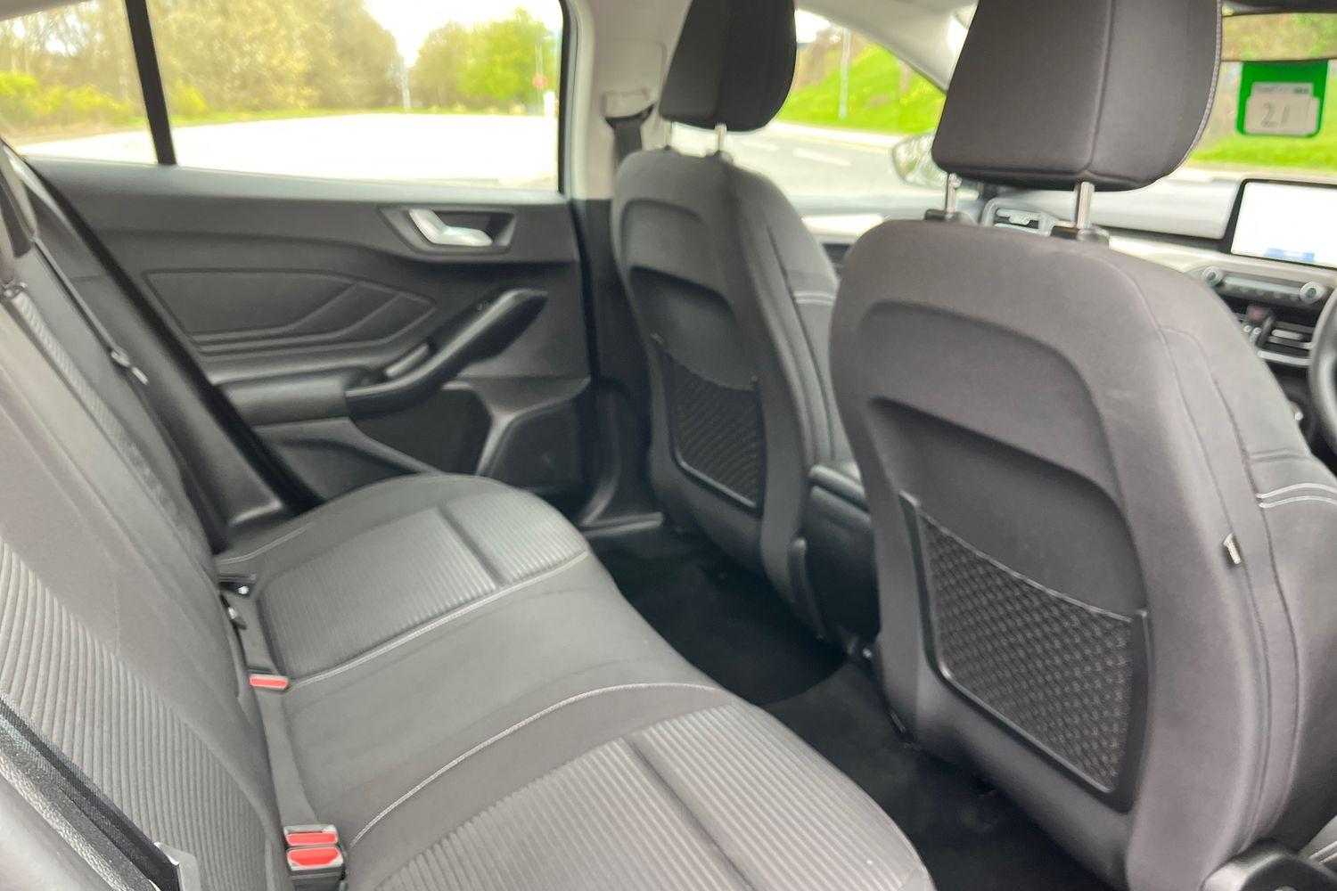 Ford FOCUS Photo 37