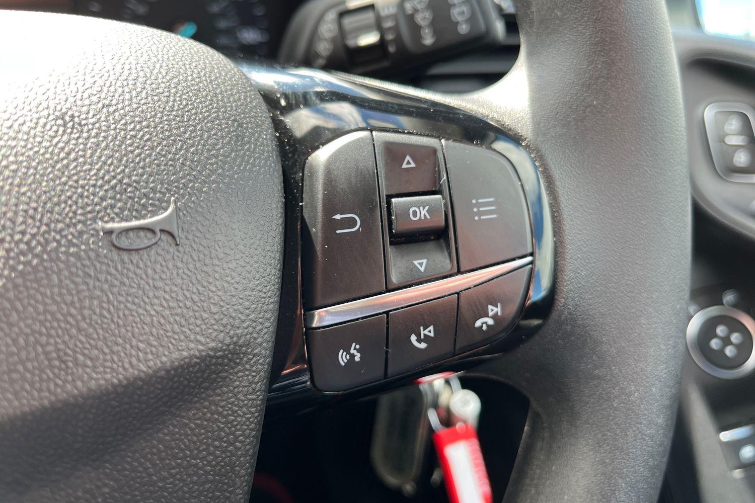 Ford FIESTA Photo 26
