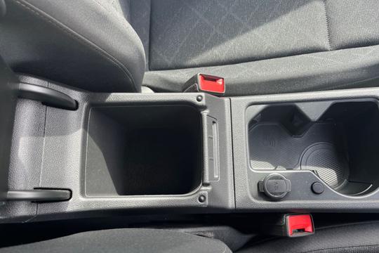 Volkswagen Golf Photo autoimg-83943b8350e61a43ff2121e63538cf8be45ff0af.jpg