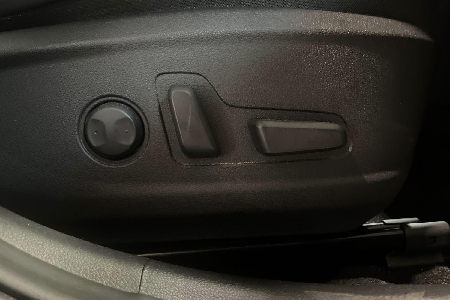 Hyundai KONA Photo 38