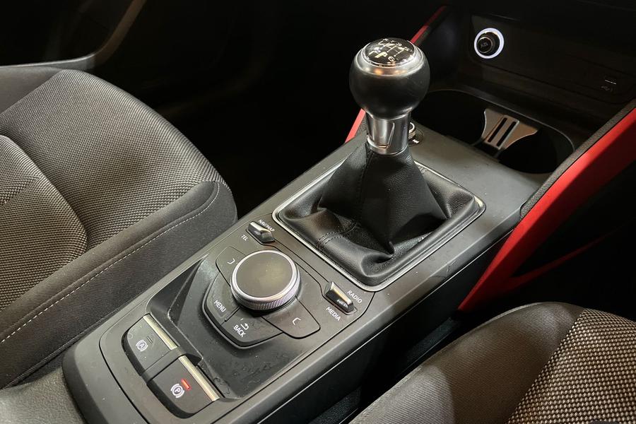 Audi Q2 Photo autoimg-839d554b454dfe5aff5c4b22c63d00fbfcc803d2.jpg