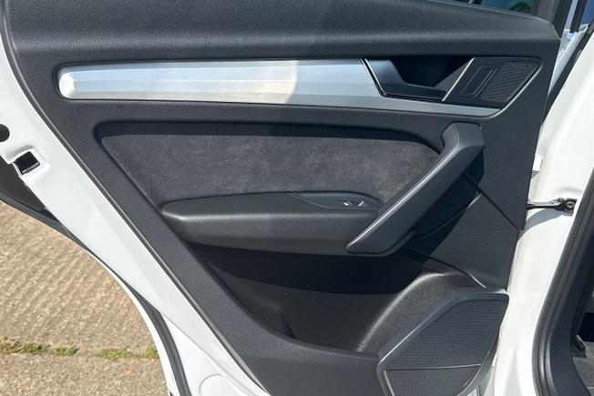 AUDI Q5 Photo 47