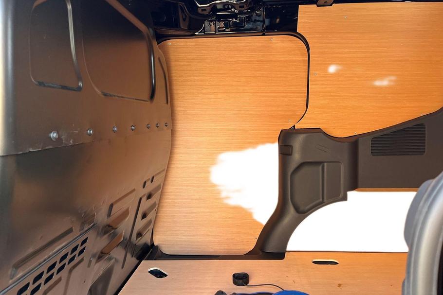 Used Ford E-TRANSIT COURIER 11