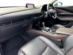MAZDA Cx-30 Photo 2