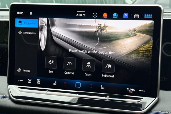 VOLKSWAGEN Tiguan Photo 24