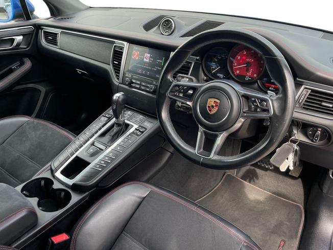 PORSCHE Macan Photo 6