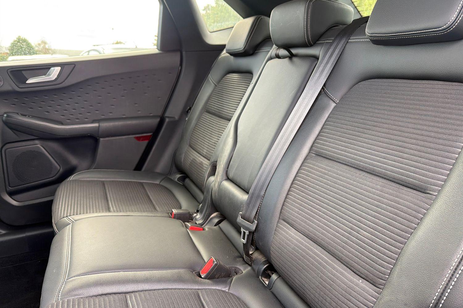 Ford KUGA Photo 19